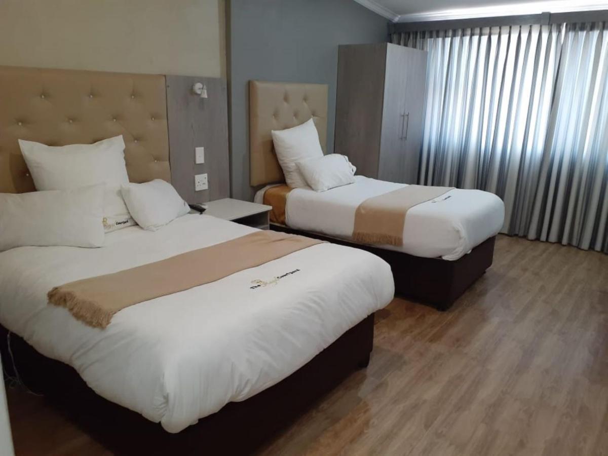 The Royal Courtyard Otel Matatiele Dış mekan fotoğraf